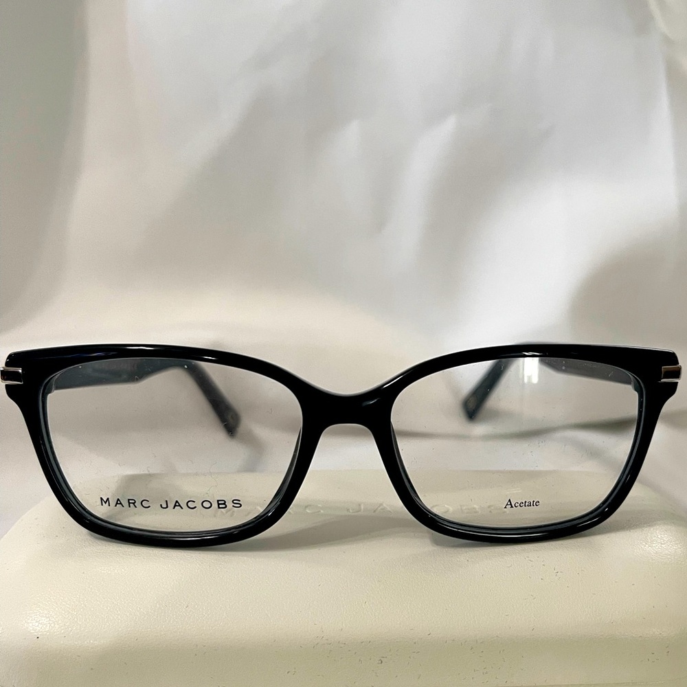 Marc Jacobs eyeglass frame 190